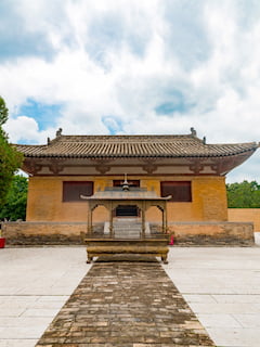 AT Guangrenwang Temple 1 240x320 1