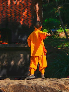AT South Shaolin Temple 240x320 1