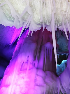 AT Wannian Ice Cave 240x320 1